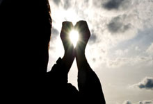 黑白体育官网：国际足球赛程越来越密，新版世俱杯又拉开抽签仪式大幕，职业球员频频喊累环球时报.